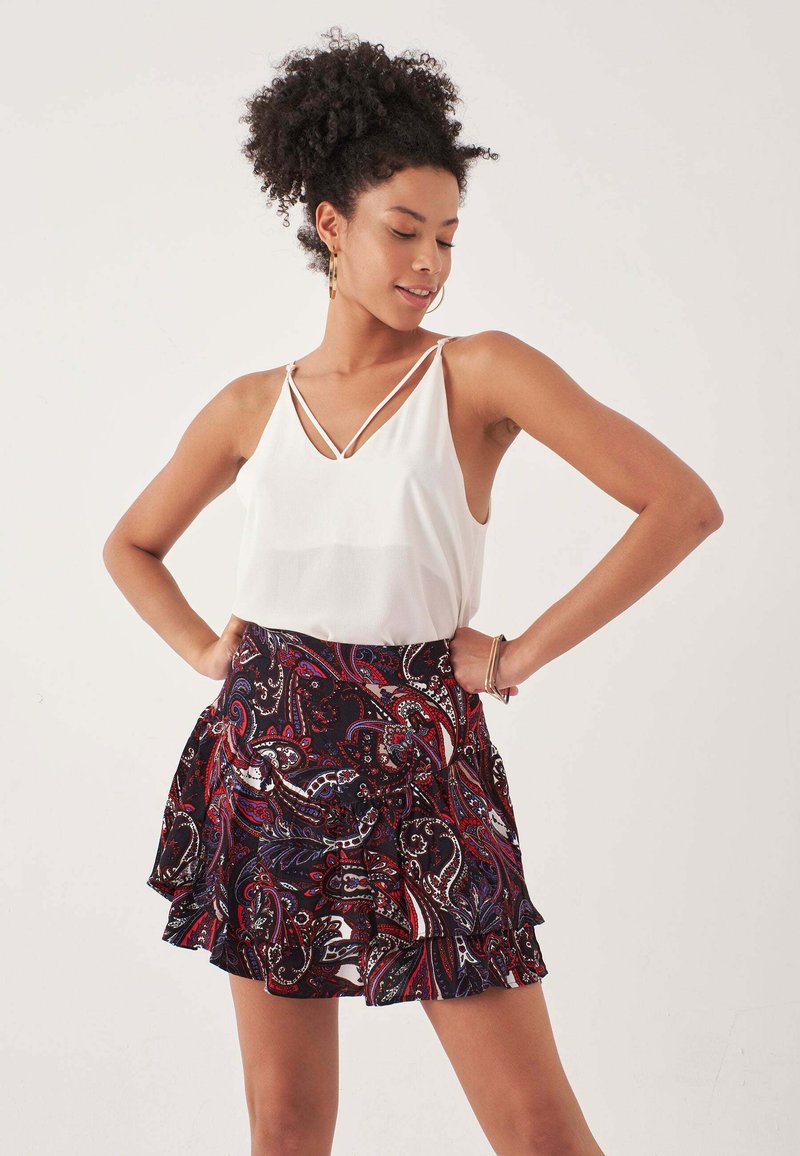 Herita PATTERNED RUFFLED - Plooirok - red