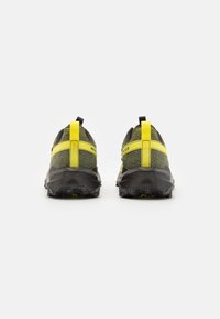 New Balance TEKTREL - Zapatillas de trail running - firefly