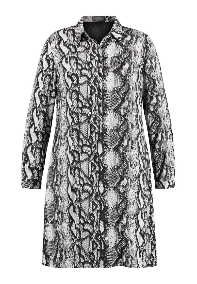 Abito camicia a maniche lunghe con motivo a stampa serpente bianco e nero, chiusura con bottoni e colletto, realizzato in tessuto morbido.