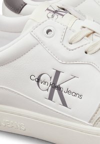 Calvin Klein Jeans CLASSIC CUPSOLE  - Sneaker low - bright white charcoal grey