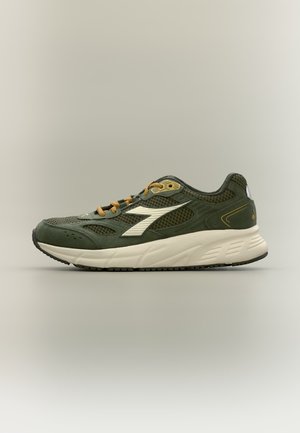 Diadora, MYZAR UNISEX - Sneakers laag - green deep depths