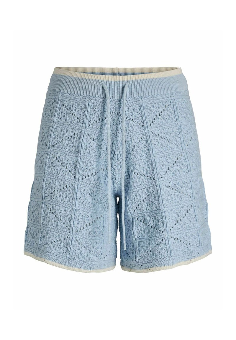 Lichtblauwe gebreide shorts met een gestructureerd patroon van vierkanten en driehoeken, voorzien van een trekkoord in de taille en contrasterende witte afwerking.