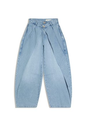 Bershka, BALLOON FIT - JEANS 00942335 - Baggy džíny - light blue