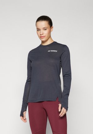 Long sleeved top - black