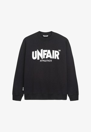 Černá mikina s kulatým výstřihem, dlouhými rukávy a odvážným bílým textem "UNFAIR ATHLETICS" vpředu. Texturovaná látka.