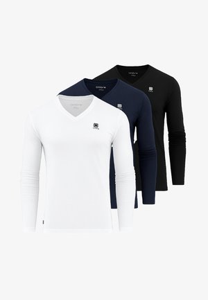 Drie heren longsleeve V-hals shirts in wit, marineblauw en zwart, elk met een klein logo op de linkerborst.