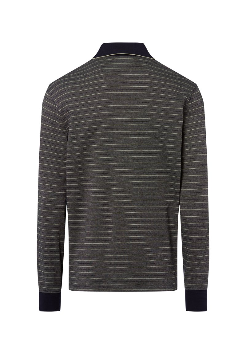 Koszula polo z długim rękawem o wzorze w paski w ciemnoszarym kolorze z kontrastującymi jasnymi liniami. Granatowy kołnierzyk i mankiety, materiał mieszanki bawełny.