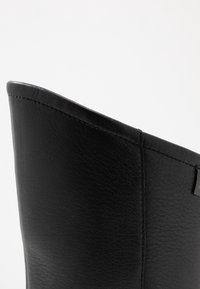 Camper Zimní obuv - black