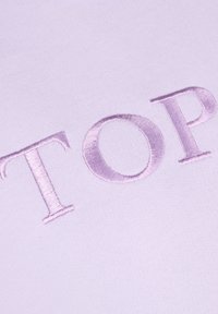 TOP GUN MIT GESTICKTEM LOGO - Huppari - lavendel