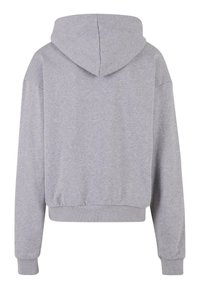 Grijze hoodie met een zachte textuur, voorzien van een ruime capuchon, lange mouwen en een aansluitende tailleband. Eenvoudig ontwerp zonder patronen of accenten.
