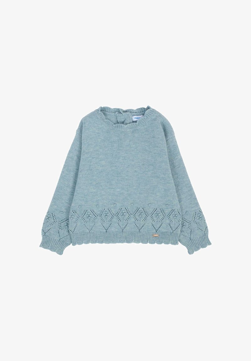 Pull en tricot bleu clair avec un col rond côtelé, un motif géométrique texturé à l'ourlet et des manches longues à coupe décontractée.