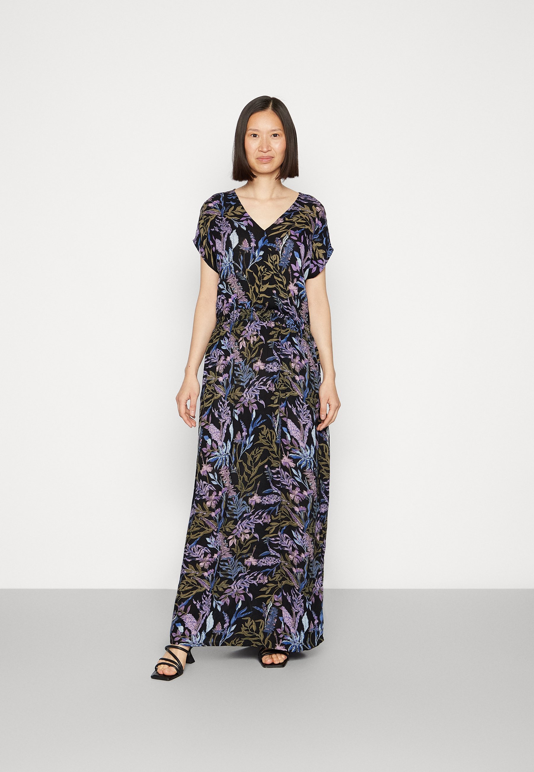 Kaffe KAJENNIFER DRESS - Vestido largo - black/purple/blue/negro -  Zalando.es