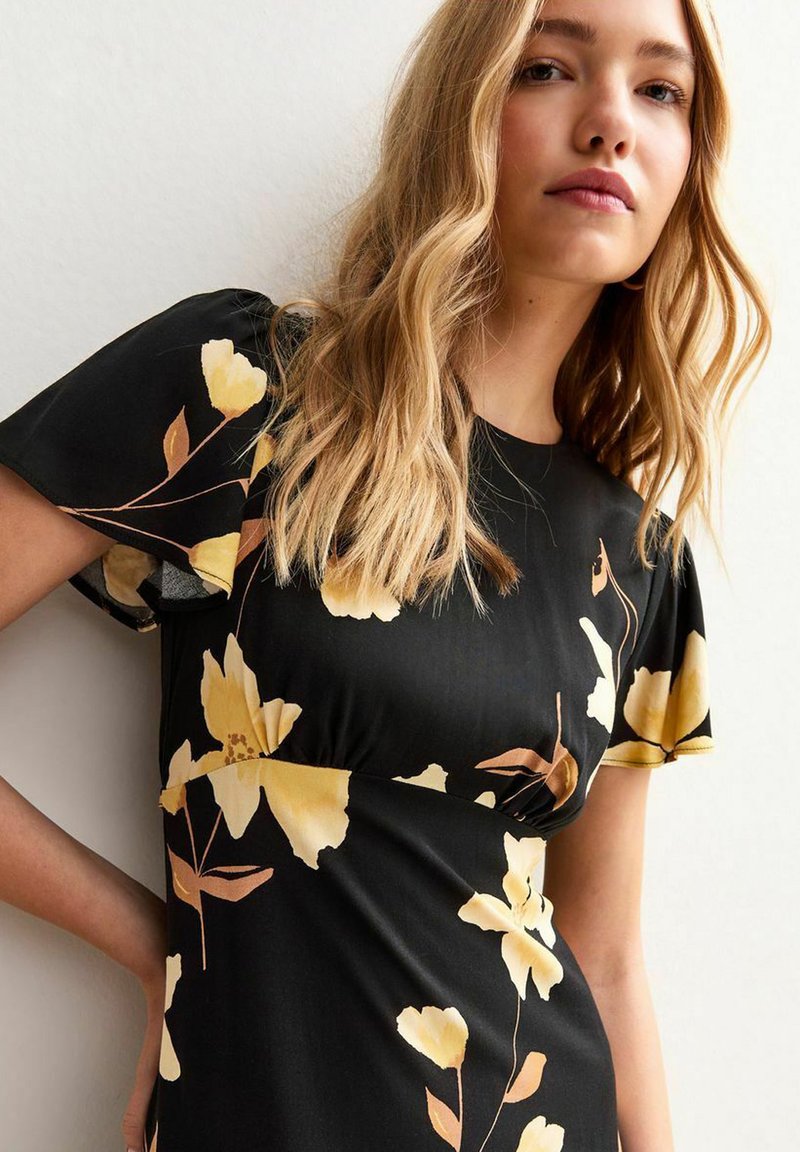 new look black and gold dress BABEYOND Art Deco Black & Gold Dress, Evening Gowns, Black / Gold, 10 main image 0