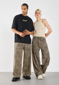 YOURTURN UNISEX - Jean boyfriend - beige/black