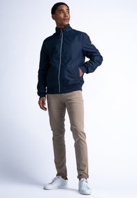 Thumbnail Image 2