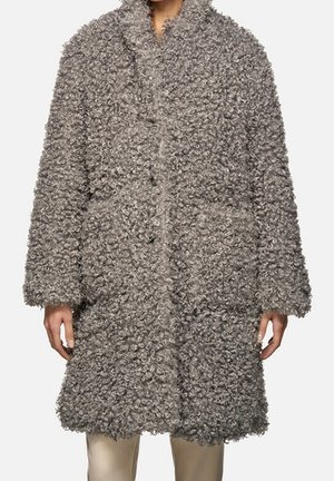 Abrigo de invierno - grey