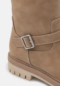 s.Oliver Botas - light brown