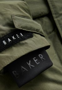 Baker by Ted Baker SHOWER RESISTANT REGULAR FIT - Vinterkappa /-rock - khaki green