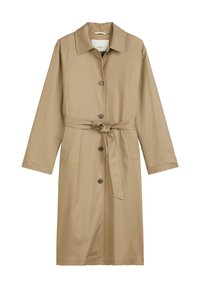 Cappotto trench color beige con colletto, bottoni frontali e cintura legata in vita. Presenta maniche lunghe e due tasche laterali.