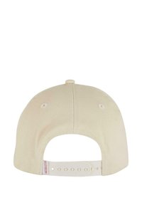 Beige čepice se strukturovaným designem. Obsahuje plochou kšilt, nastavitelné zapínání na patenty a ventilační otvory. Hladká textilie.