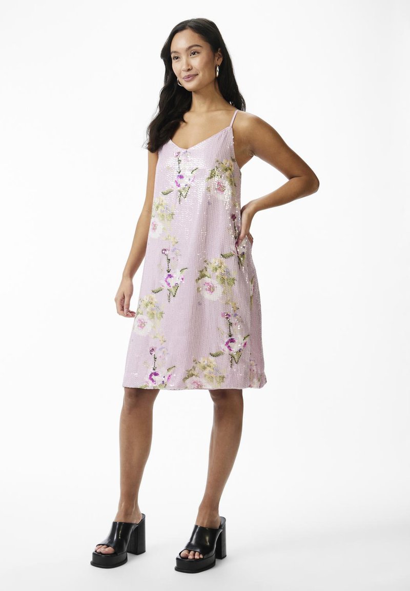 YAS Cocktailjurk roze YAS Cocktailjurk roze