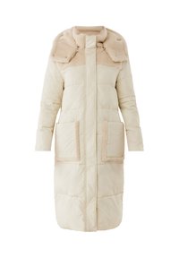 Puffig jacka i krämfärg, med långa ärmar, plyschkrage och kantning, samt två framfickor och quiltat mönster. Längd till mitten av vadmuskeln.