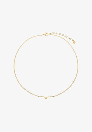 Collier délicat en chaîne d'or avec un petit pendentif en forme de cœur au centre, doté d'un fermoir réglable et d'une chaînette d'extension sur fond blanc.