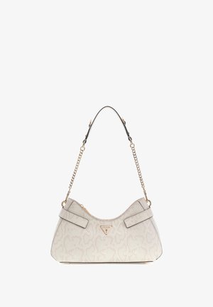 Biała torebka we wzory o zaokrąglonym kształcie, o strukturze przypominającej skórę węża, z złotymi okuciami i czarnym łańcuszkiem jako uchwytem. Stylowa sylwetka, praktyczny design.