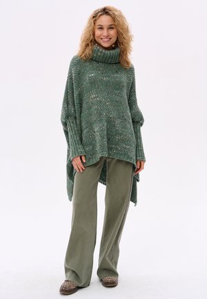 - Sweter