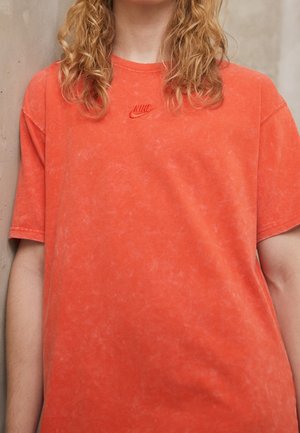 T-shirt z nadrukiem