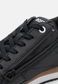 BOSS KAI ADAPTIVE - Joggesko - institutional black/white/camel
