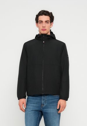 - Kurtka przejściowa