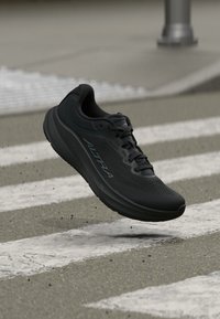 Επιλέχθηκε, black/castlerock