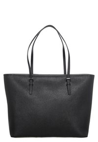 Sac fourre-tout noir avec une texture lisse, doté de deux longues poignées et d'une forme élégante et structurée. Pas de motifs visibles ni de détails en métal.