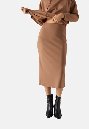 MIDI LISA  - Falda de tubo - brown