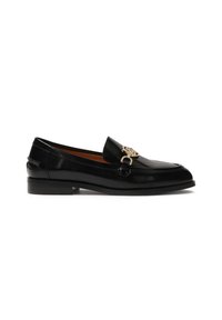 Musta nahkainen loafers-kengät kiiltävällä pinnalla, jossa on kultasävyinen yksityiskohta nauhassa ja matala, neliskulmainen korko.