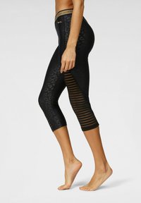 Bench 3/4 sportovní kalhoty - black