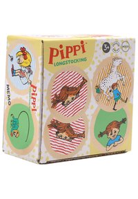Spieleschachtel von Pippi Langstrumpf mit bunten Illustrationen, gelb-weißer Gestaltung, aus Holz und runden Grafiken der Charaktere.