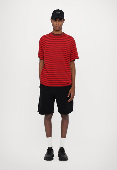 Noon Goons WOBBLE STRIPE UNISEX - Μπλουζάκι με στάμπα - red/burgundy