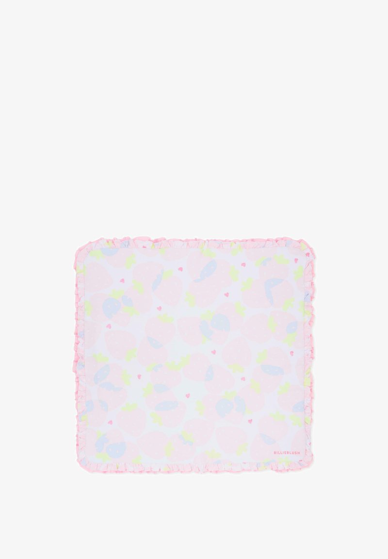 Couverture carrée présentant un motif de fraises pastel en rose, vert clair et bleu, avec un bord froncé rose. Tissu doux et texturé.