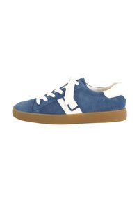 Unselected, s suede maincalf lake white