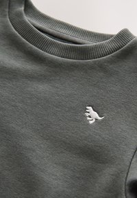 Non sélectionné, charcoal grey