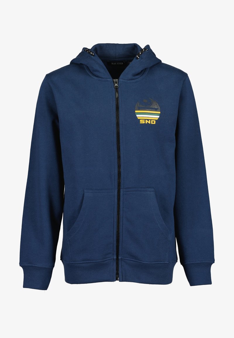 Sweat à capuche zippé bleu marine avec poches avant, capuche avec cordon de serrage et petit logo circulaire jaune, vert et noir avec "SND" sur la poitrine gauche.