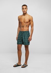 Urban Classics EMBROIDERY - Fürdőnadrág - anchor bottlegreen white
