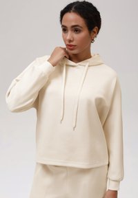 Thumbnail Image 6