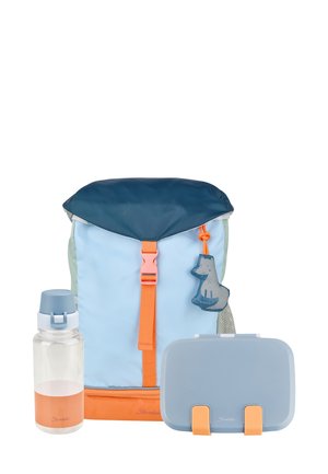 Light blue backpack with dark blue flap, orange straps, and a dog tag. Includes clear water bottle with orange base and blue lunchbox.
