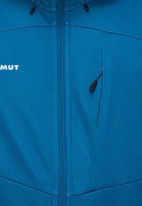 Mammut ULTIMATE - Softshelljas - deep ice