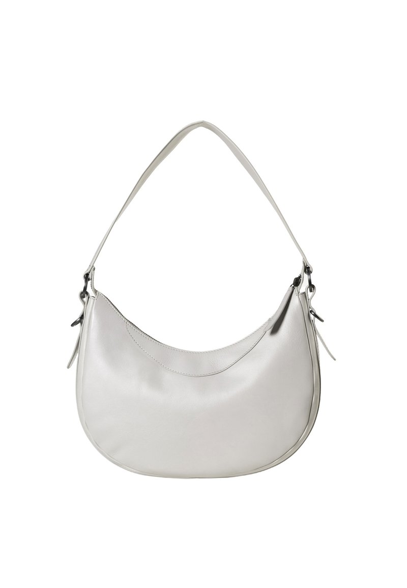 Borsa hobo in pelle bianca con un design curvo, texture liscia e una singola tracolla. Presenta accenti minimalisti e una silhouette elegante.