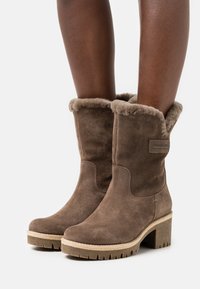 Panama Jack Platåstövlar - brown