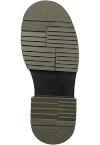 Cesare Gaspari Botines con plataforma - black